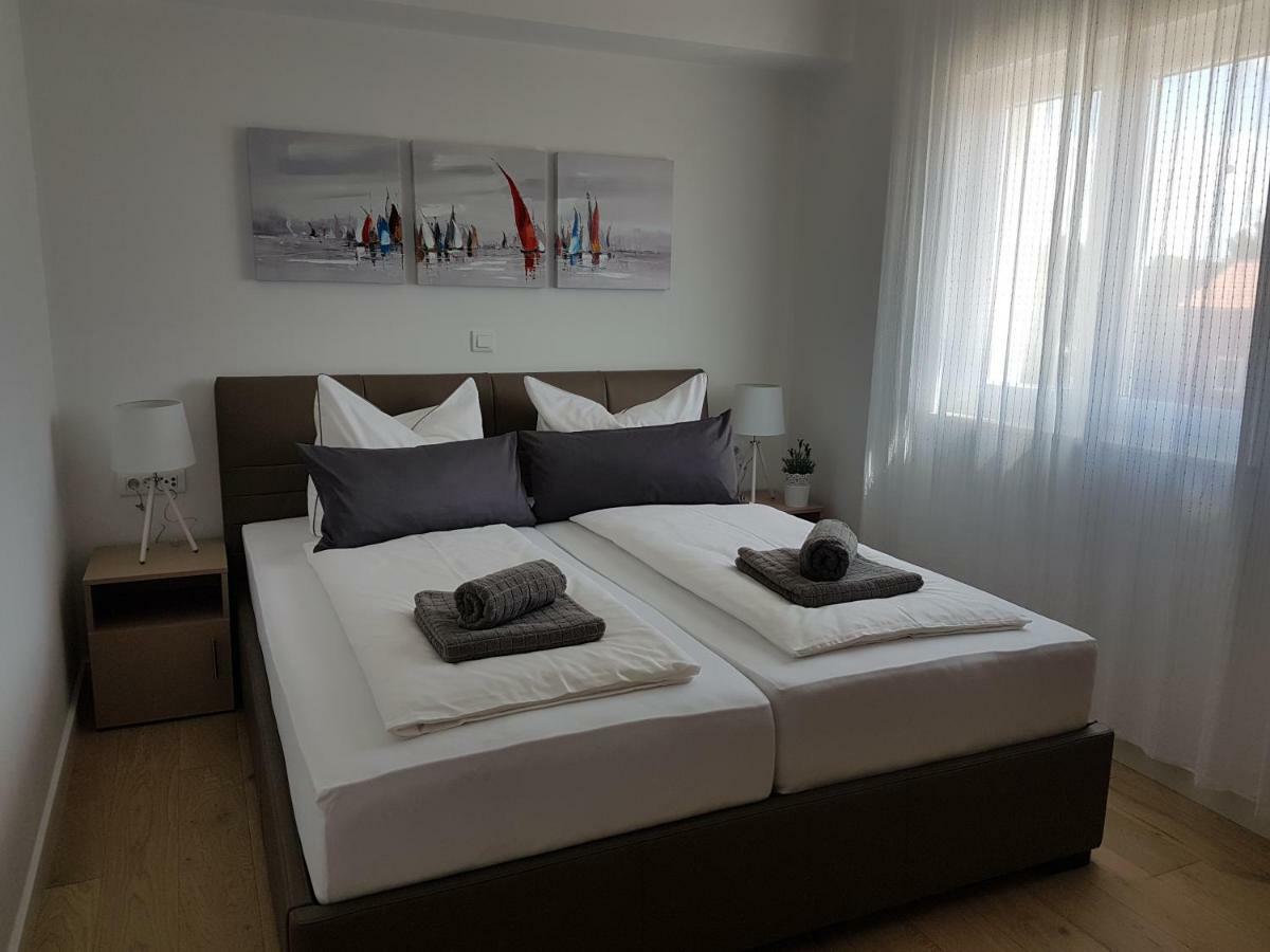 Apartment Aria Exclusive Петрчане Экстерьер фото